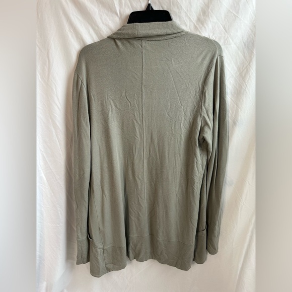 Athleta Pale Olive Green Cardigan w/ thumb holes and pockets Size M - Picture 2 of 3